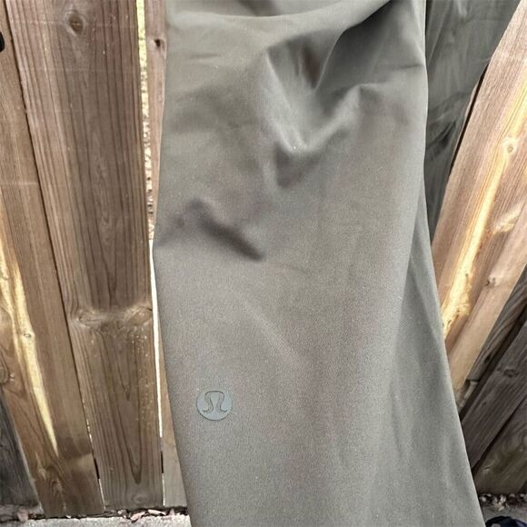 Lululemon Women's On The Fly Pant Size 6 Olive Green Ankle Casual - Picture 5 of 9